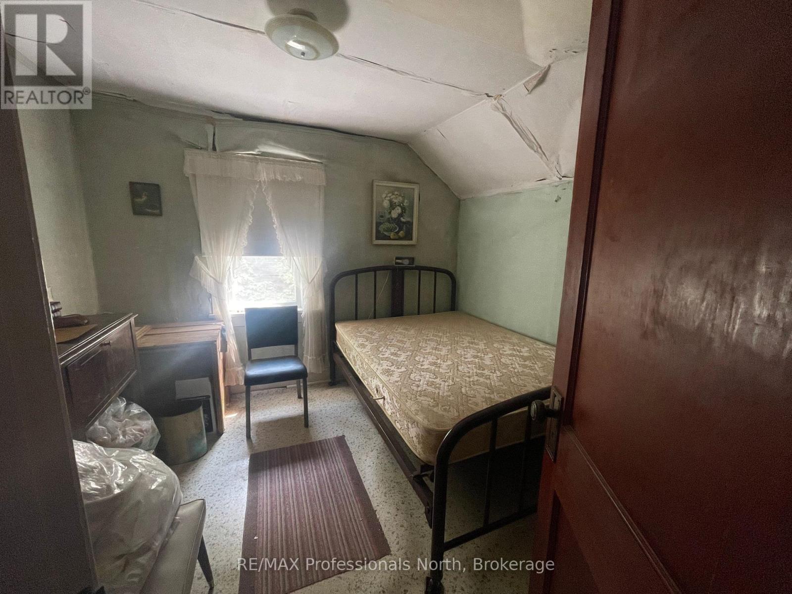 1038 GOODERHAM STREET - Image 15