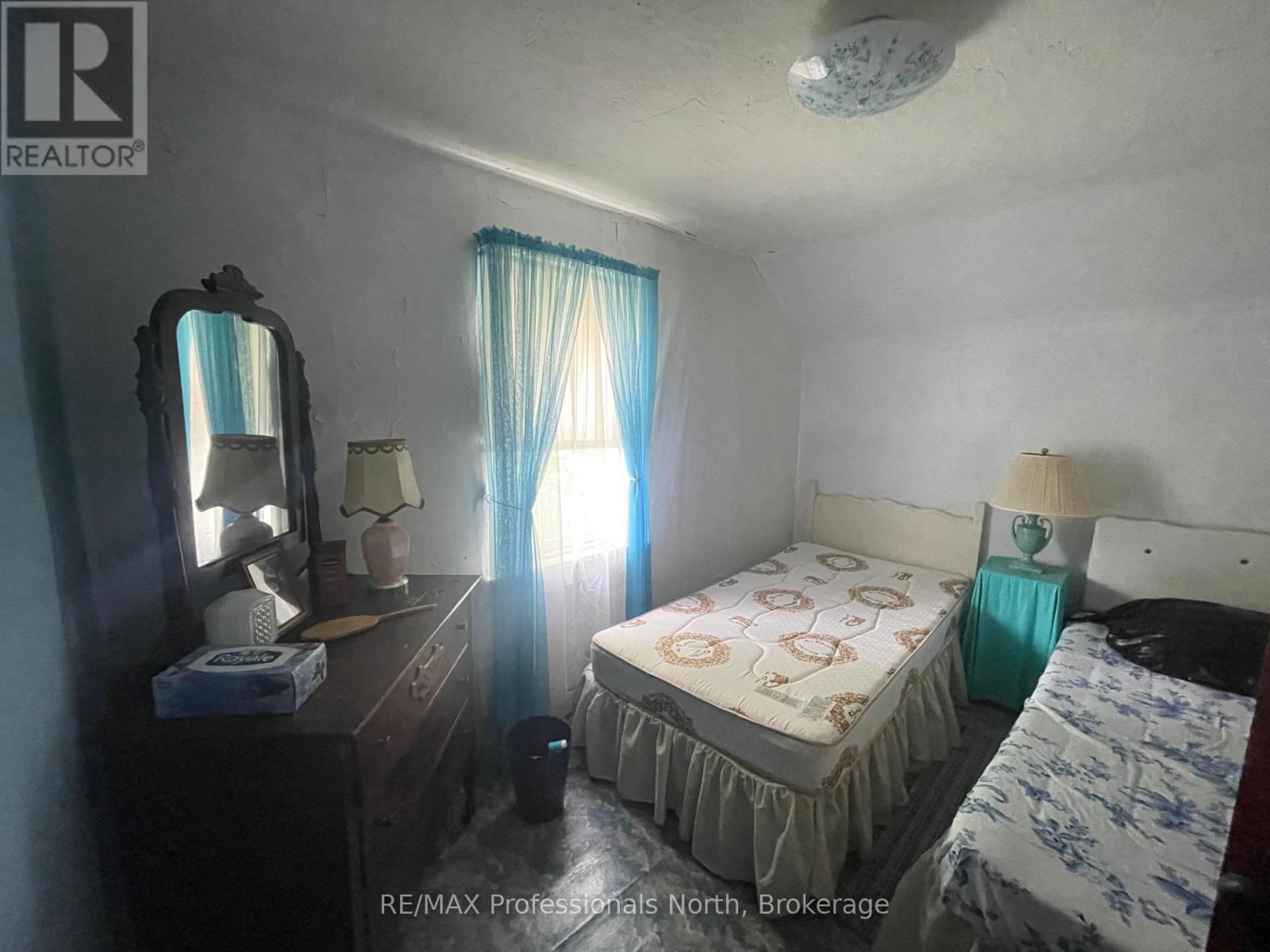 1038 GOODERHAM STREET - Image 21