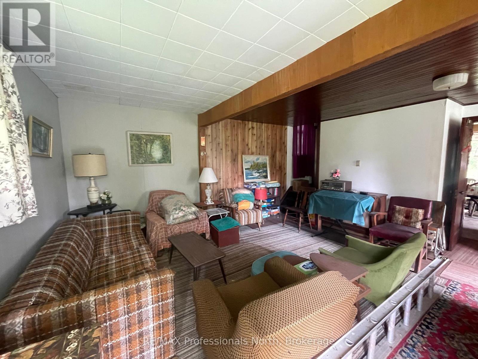 1038 GOODERHAM STREET - Image 4