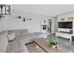 2231 39 Street SE - photo 4