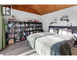 Recreational, Games room - 2231 39 Street Se, Calgary, AB T2B1A6 Photo 10