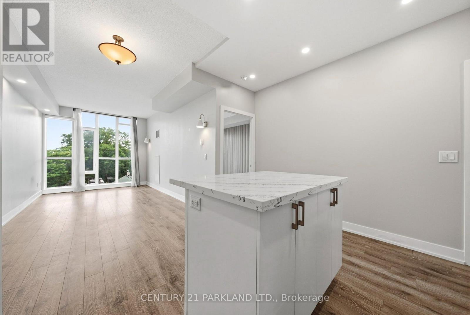 #602 1638 BLOOR STREET W - 18