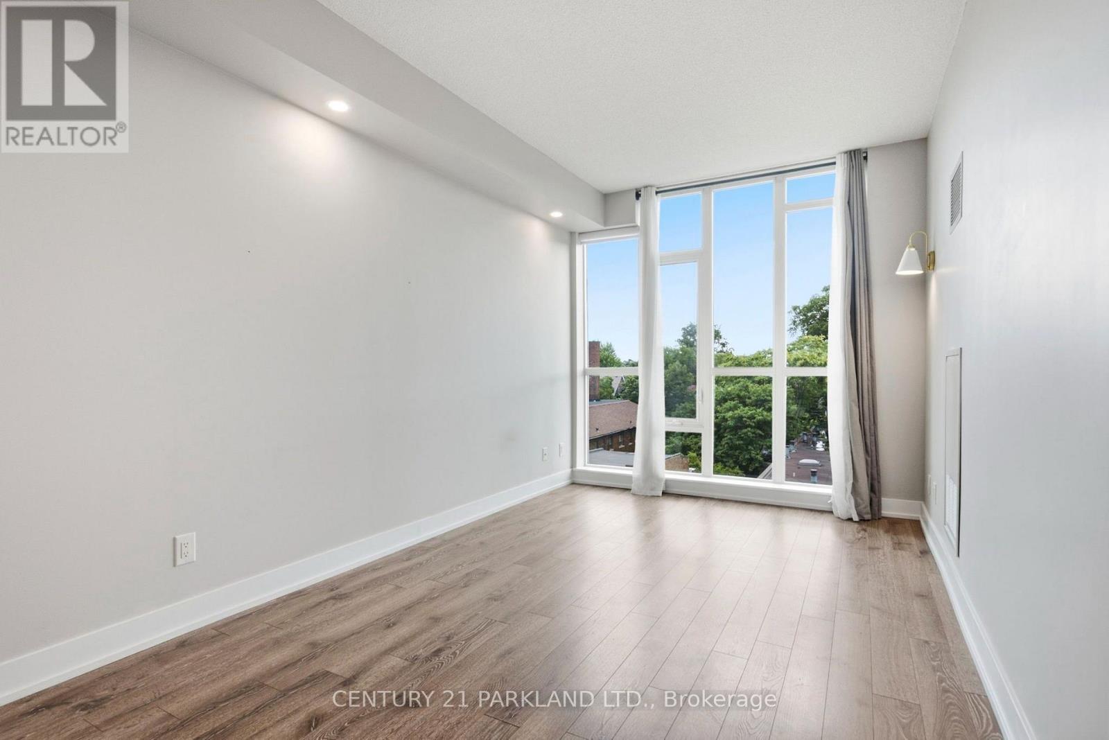 #602 1638 BLOOR STREET W - 22