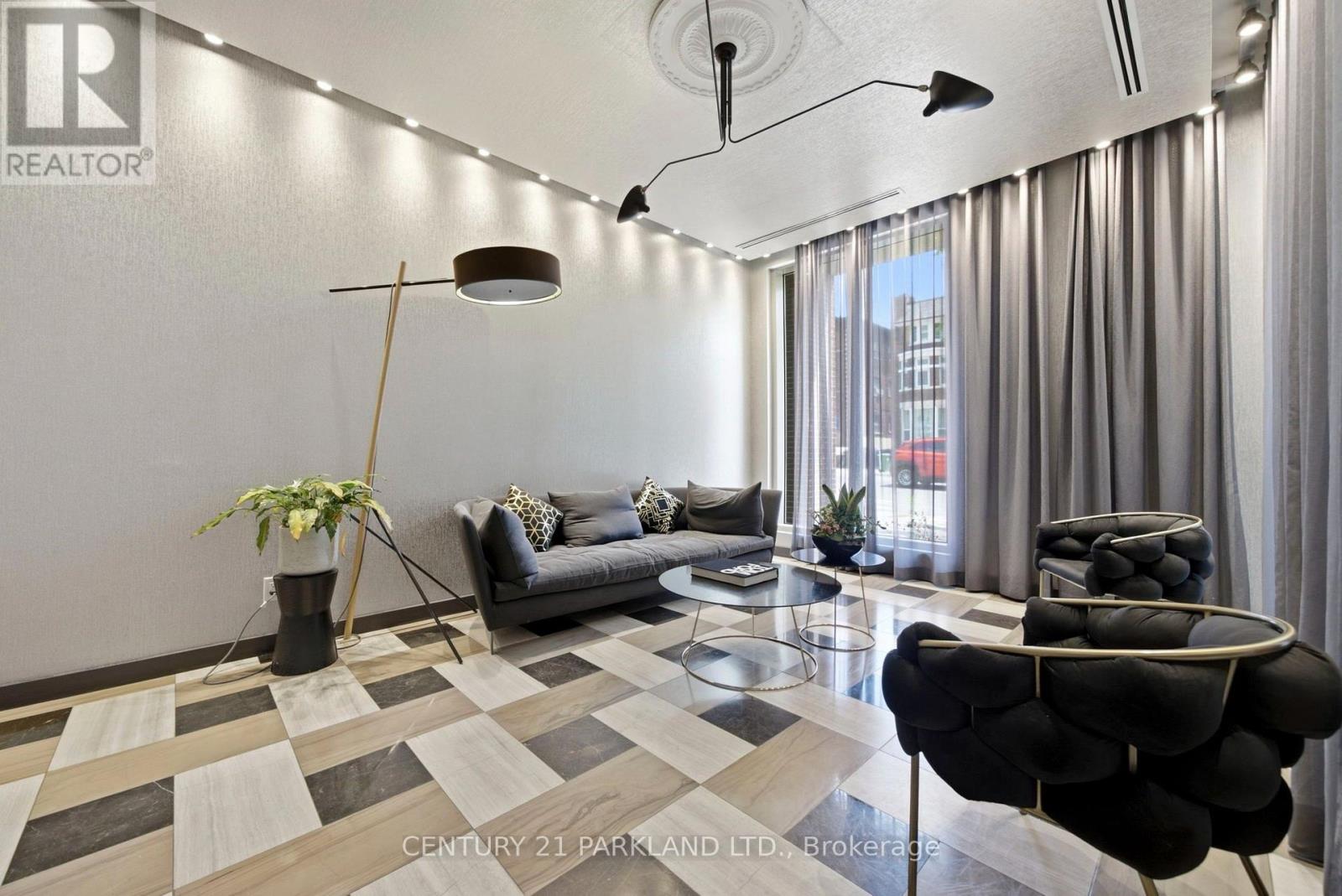 #602 1638 BLOOR STREET W - 4