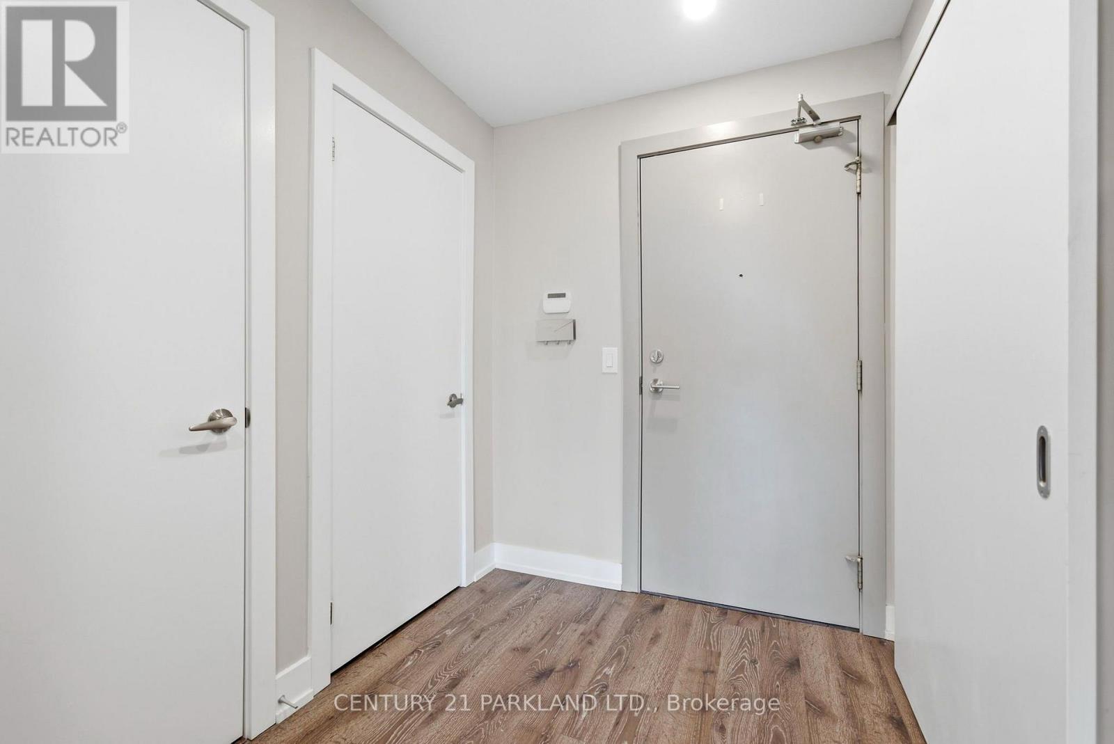 #602 1638 BLOOR STREET W - 5