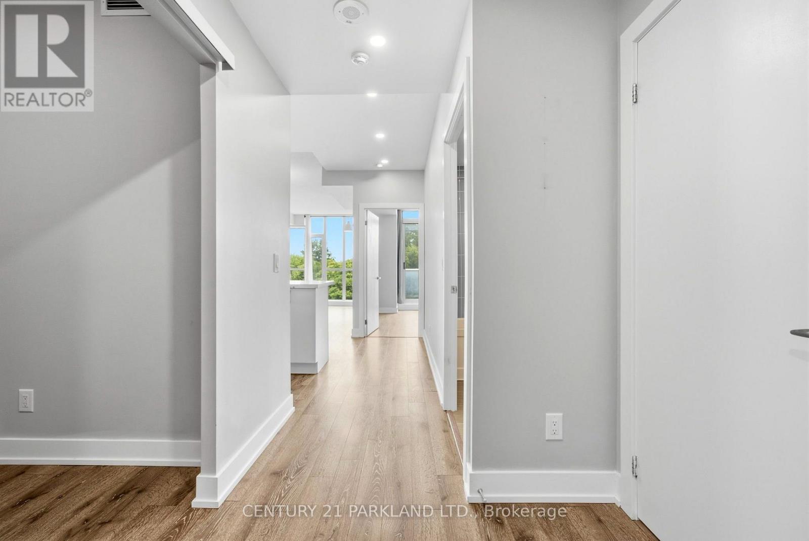 #602 1638 BLOOR STREET W - 6