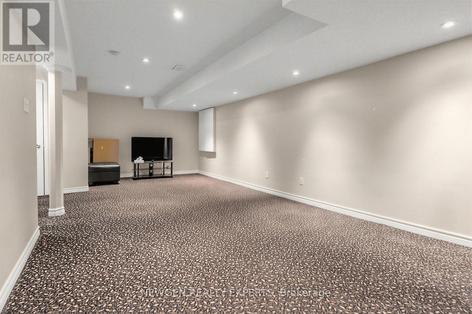 10 CHECKERBERRY CRESCENT - Image 31