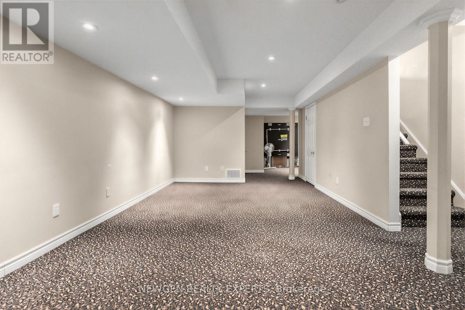 10 CHECKERBERRY CRESCENT - Image 32