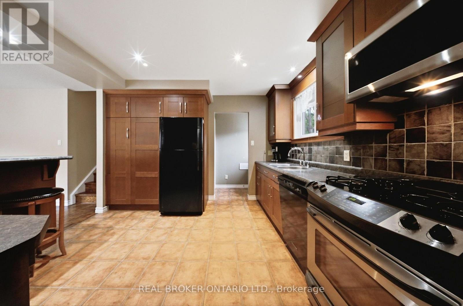 3157 PALMER DRIVE - 15