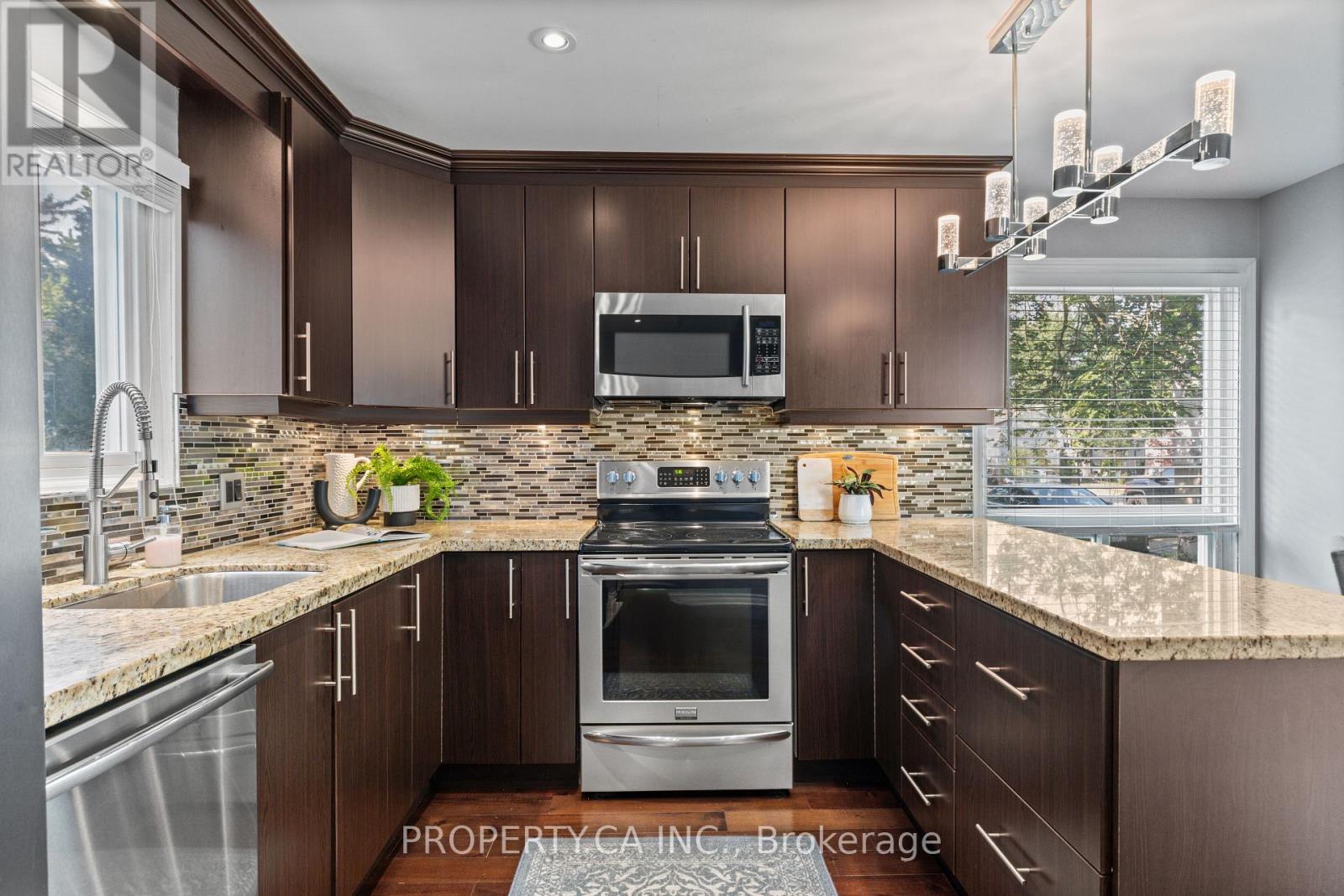 37 GLADSTONE SQUARE - 11