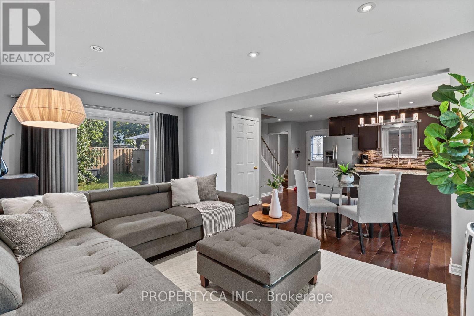 37 GLADSTONE SQUARE - 3
