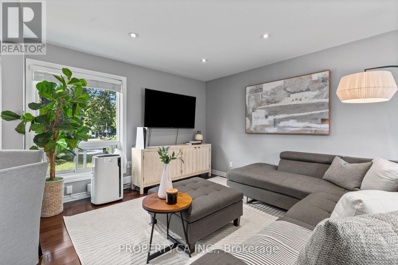 37 GLADSTONE SQUARE - 7