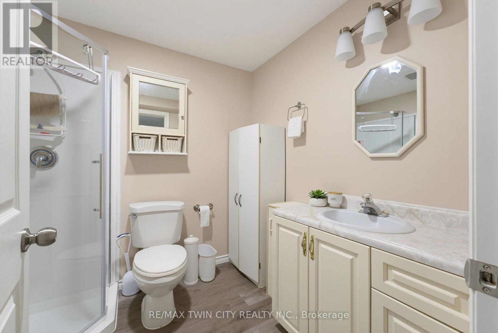 934 ZELLER CRESCENT - 20