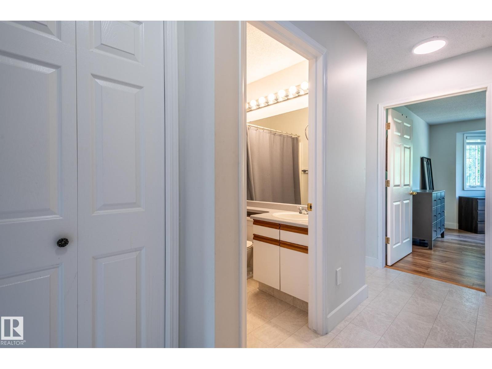 11515 125 ST NW - 41