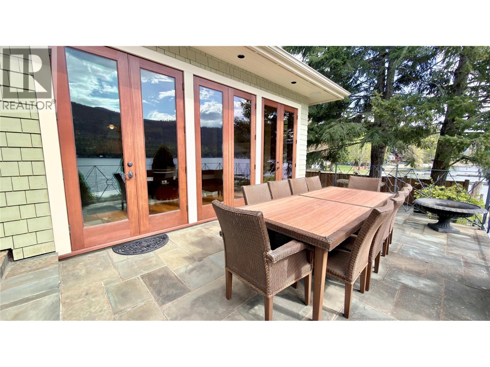 1991 Kelly Court, Christina Lake