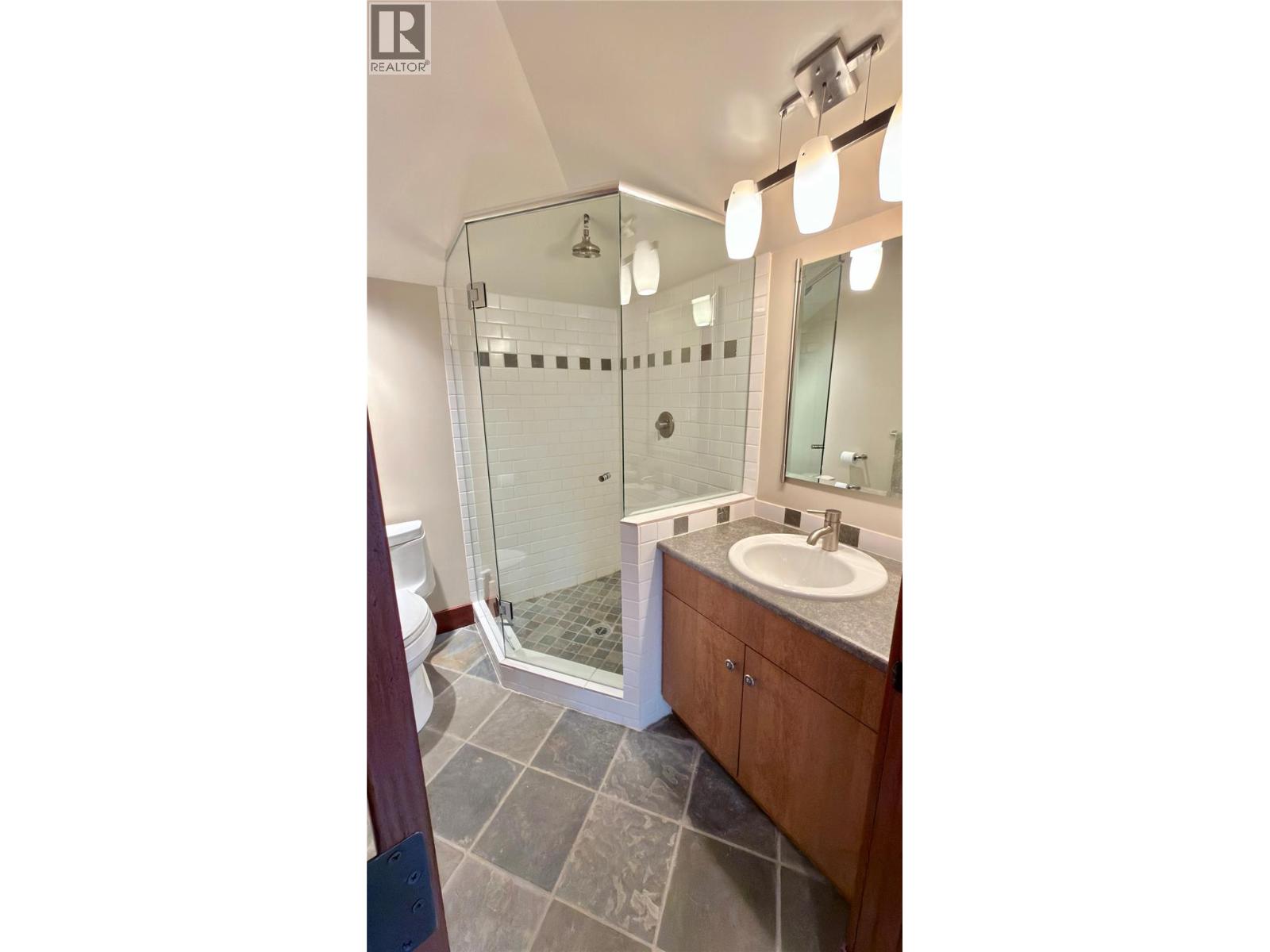 1991 Kelly Court, Christina Lake