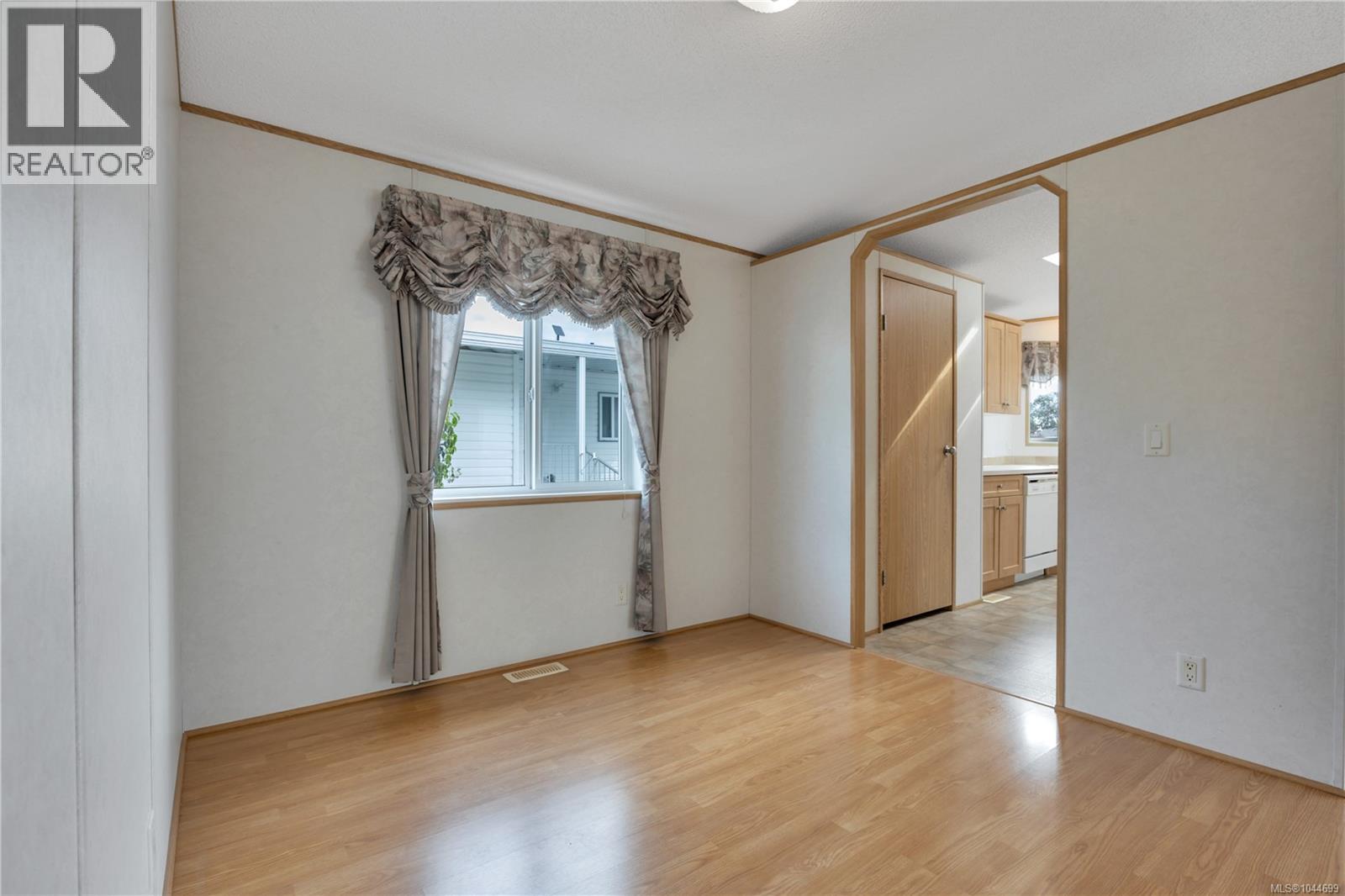 1845 Noorzan St - 26