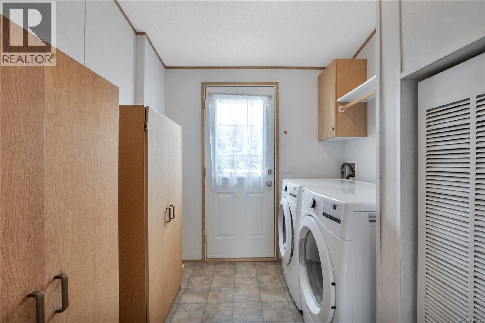 1845 Noorzan St - 27