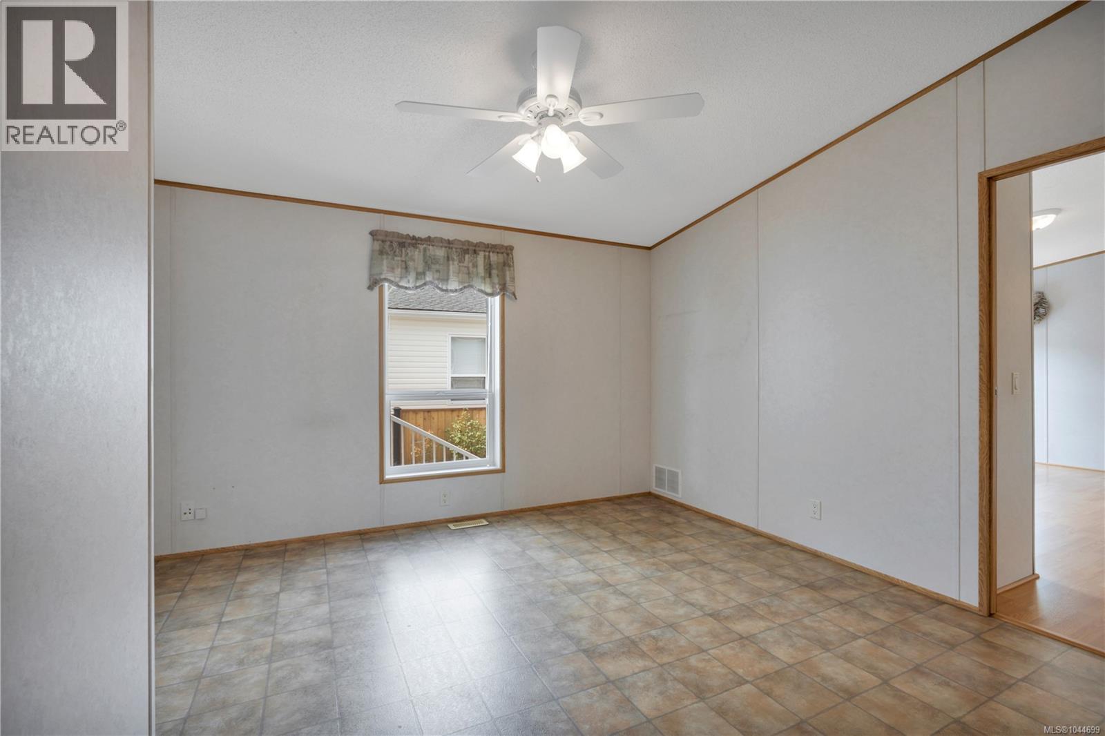 1845 Noorzan St - 31