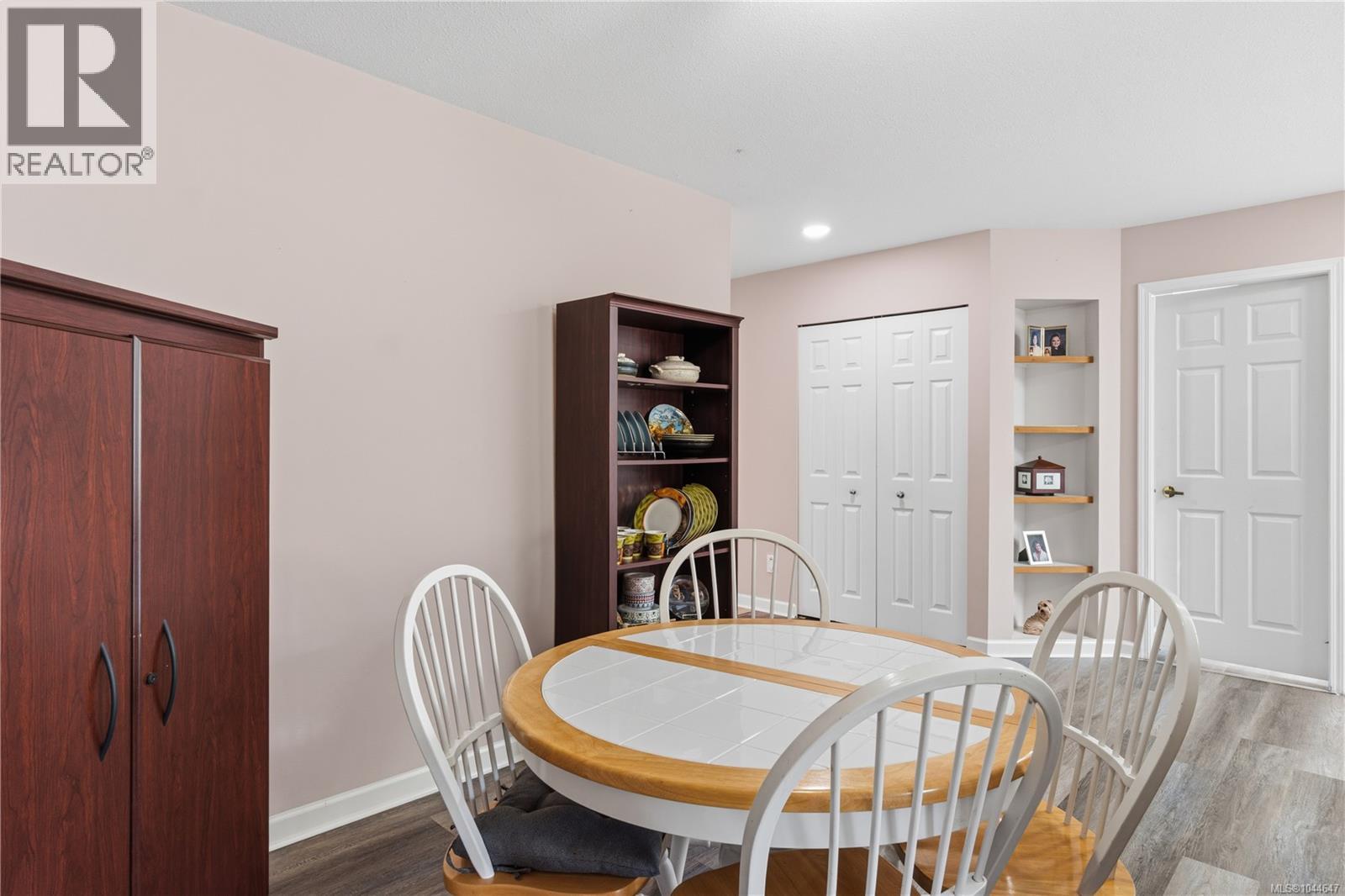 #38 454 Morison Ave - 18