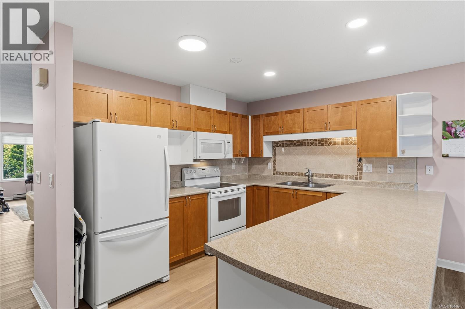 #38 454 Morison Ave - 3