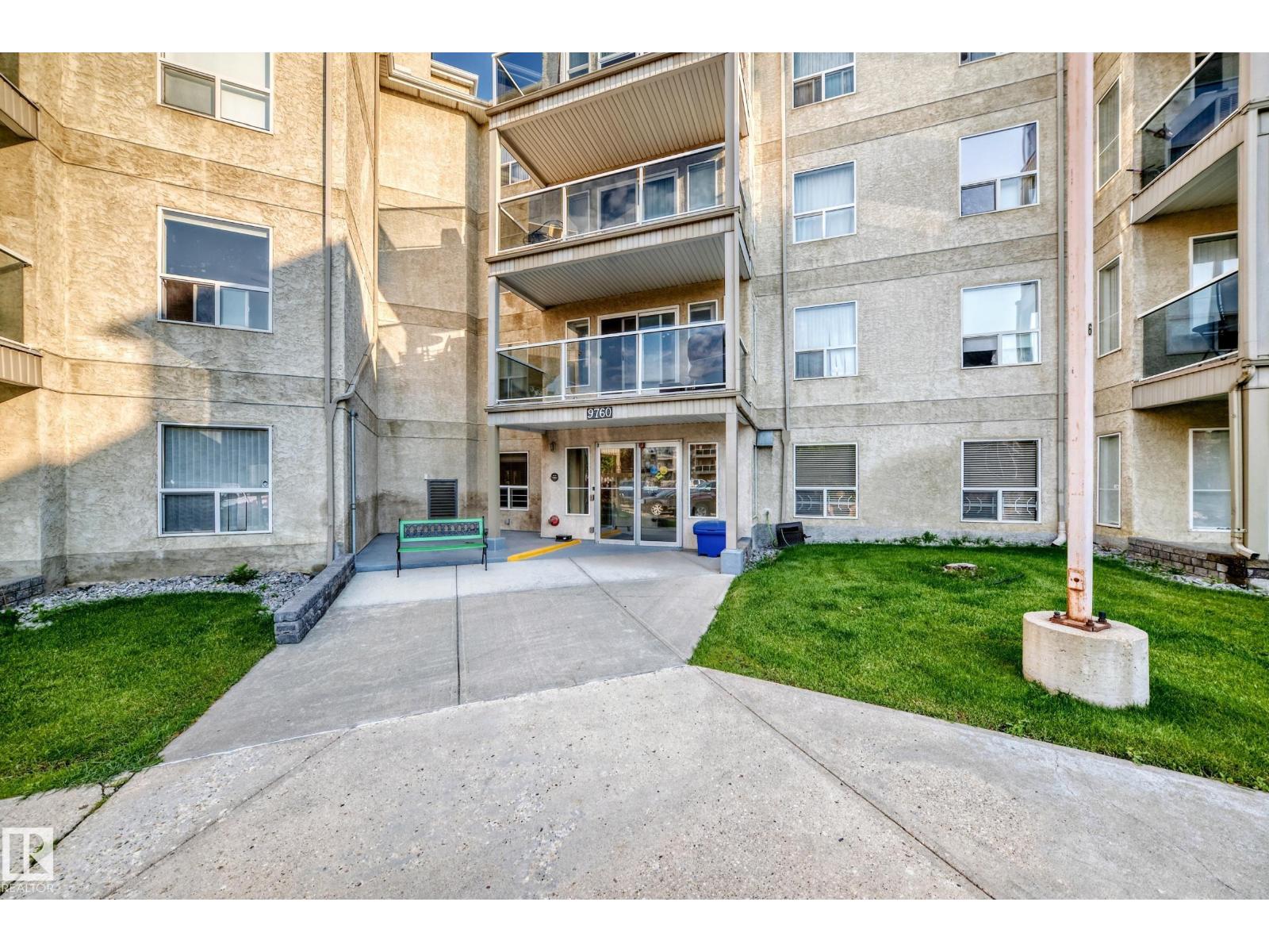 #201 9760 174 ST NW - 2