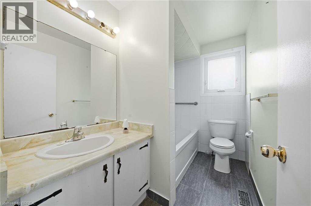 7 SIGURD JENSEN Court - 16