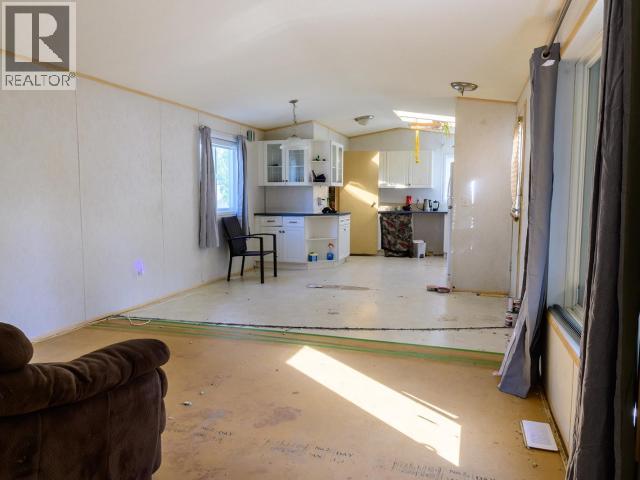 411-989 RANGE ROAD - 15