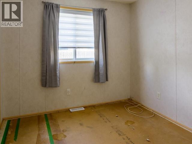 411-989 RANGE ROAD - 16