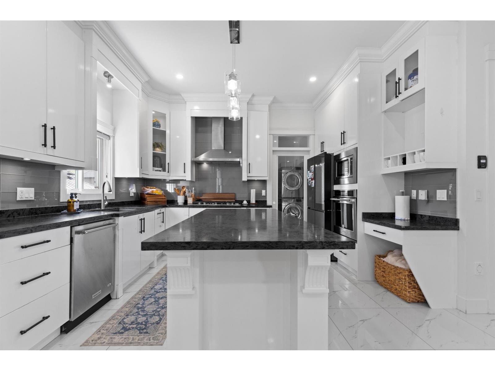 7 Bed, 6 Bath House for Sale in Surrey – 18080 67 AVENUE, Surrey – MLS# R3149949 - Image 9