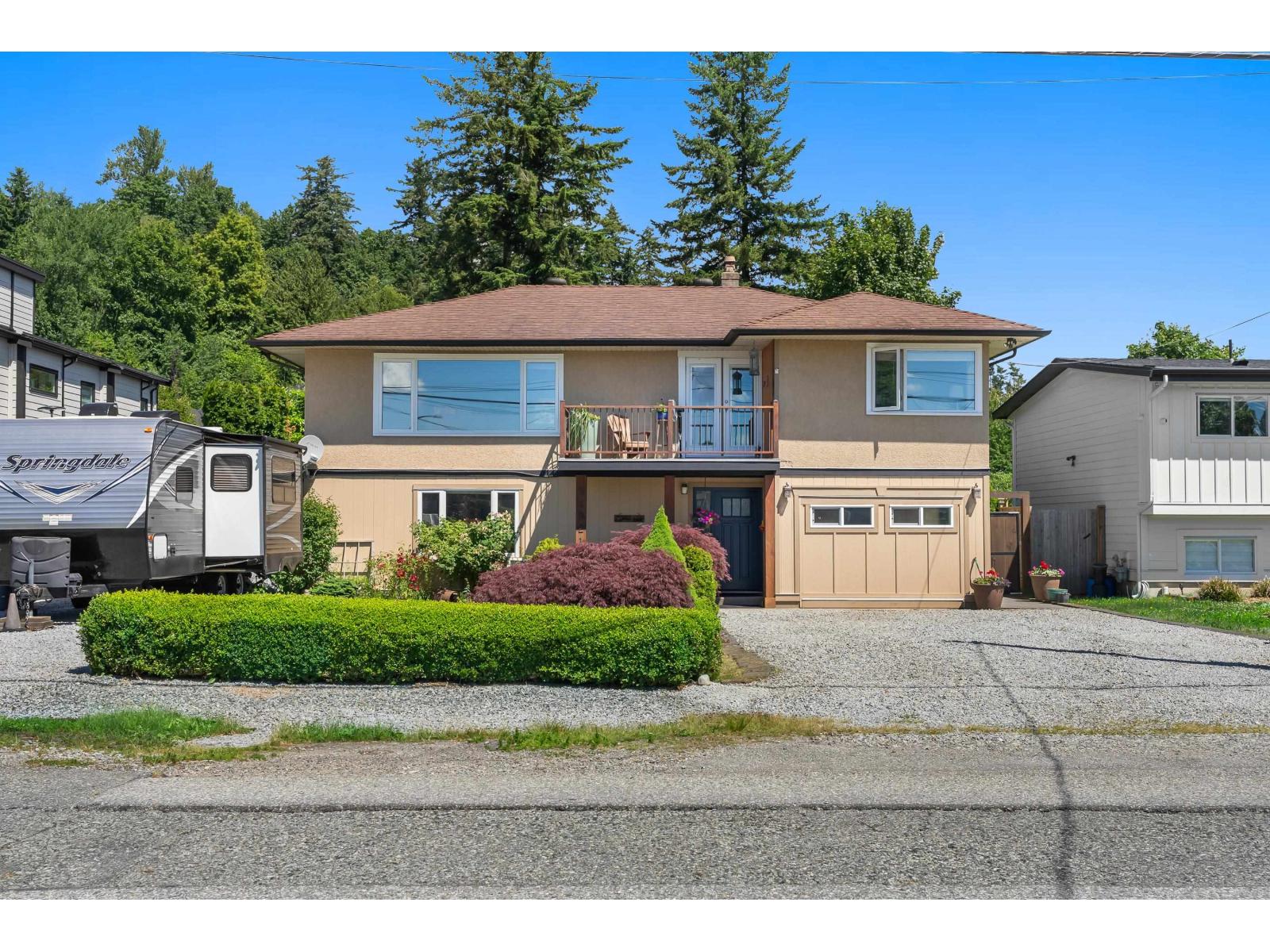 3 Bed, 2 Bath House for Sale in Mission – 34921 DEWDNEY TRUNK ROAD, Mission – MLS# R3151320 - Image 3