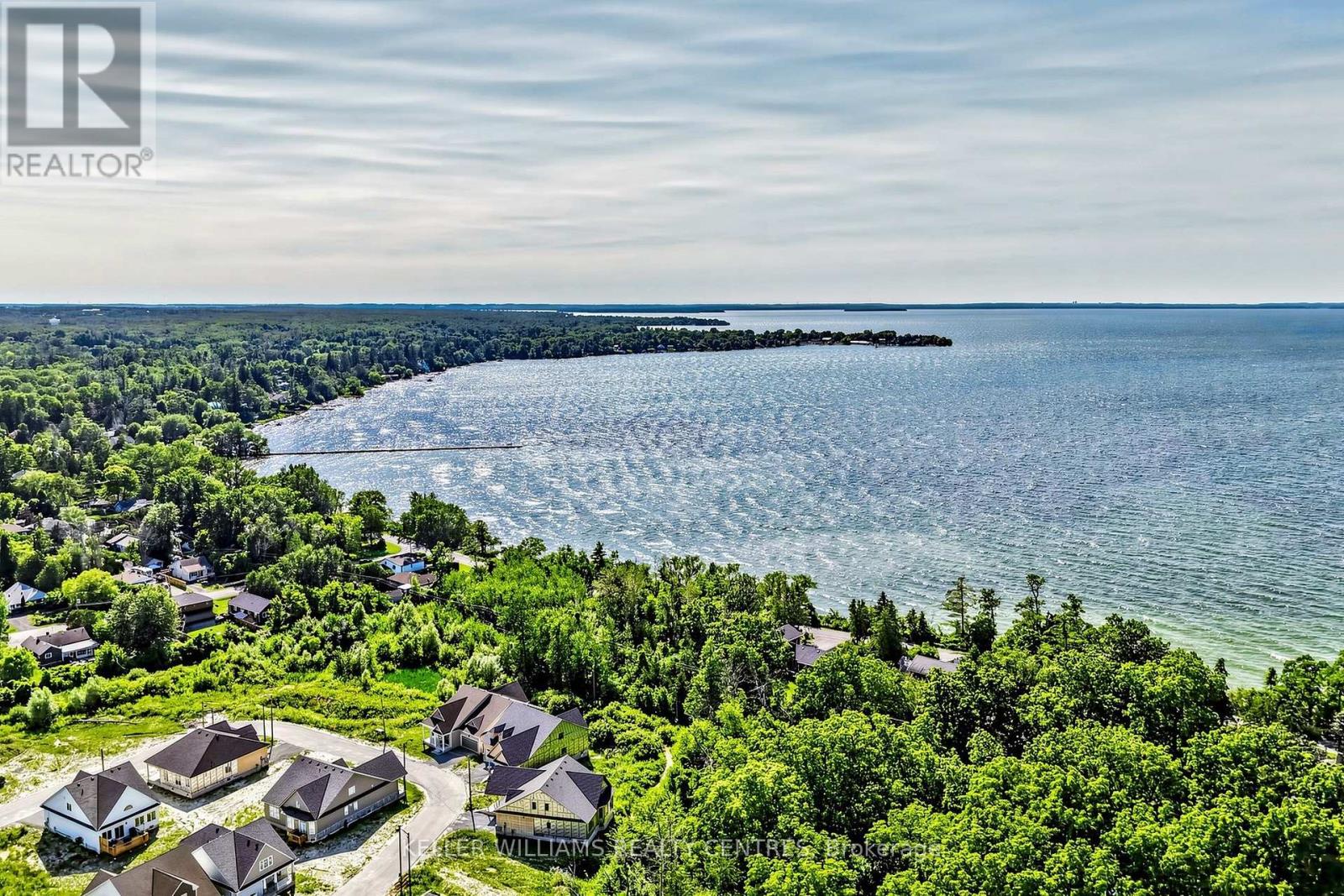 54 DOROTHY AVENUE - 37