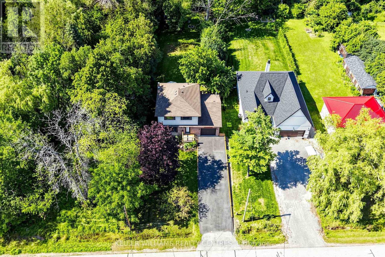 54 DOROTHY AVENUE - 34