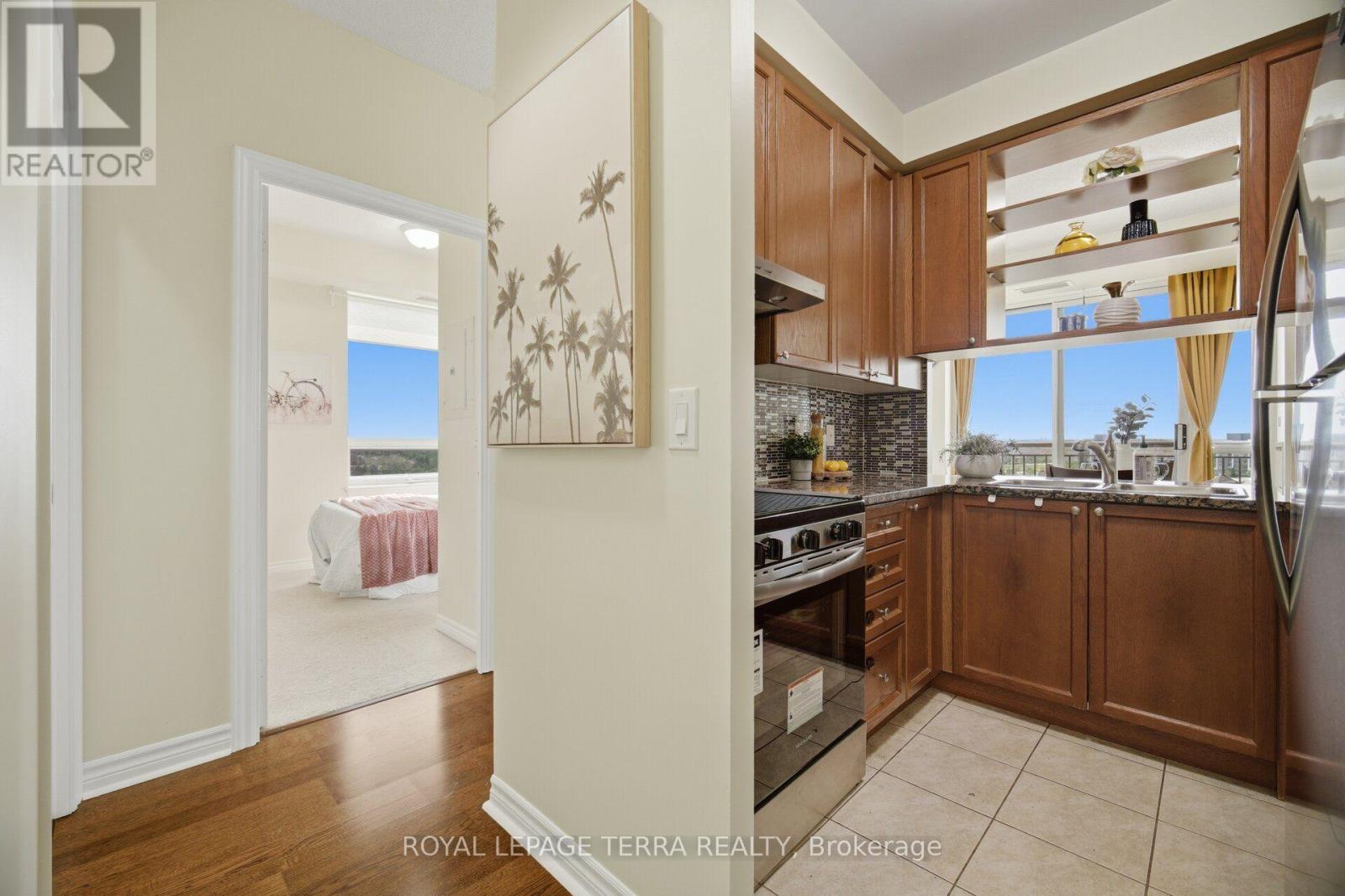 #1011 2379 CENTRAL PARK DRIVE - Image 12