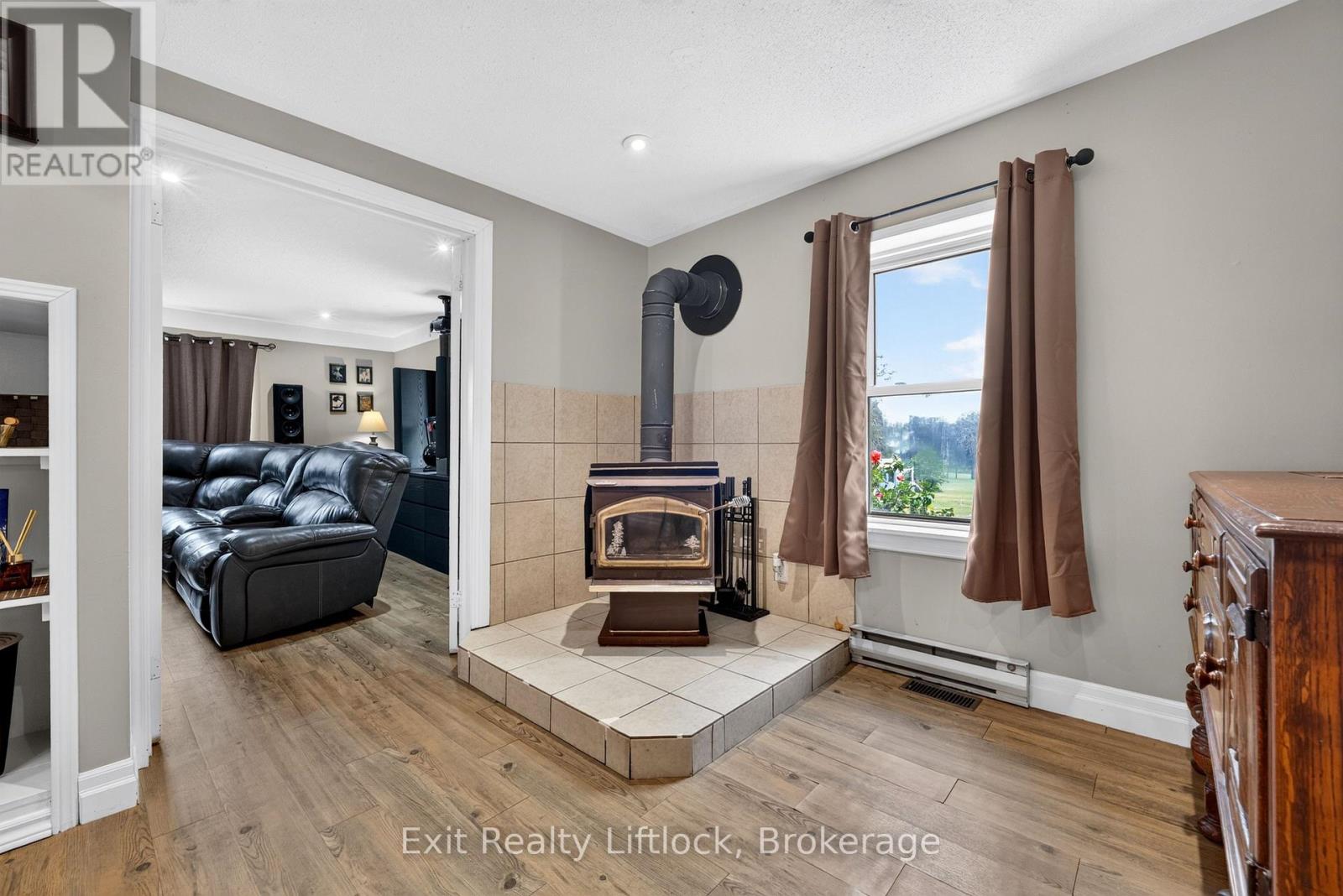 133 FARMERS ROAD - Image 17