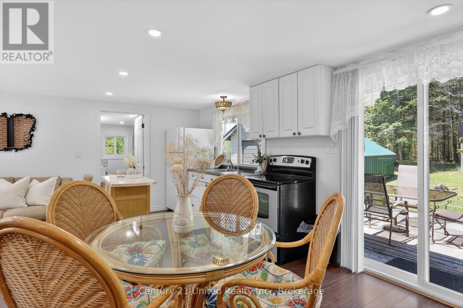 98 LAKEVIEW COTTAGE ROAD - 14