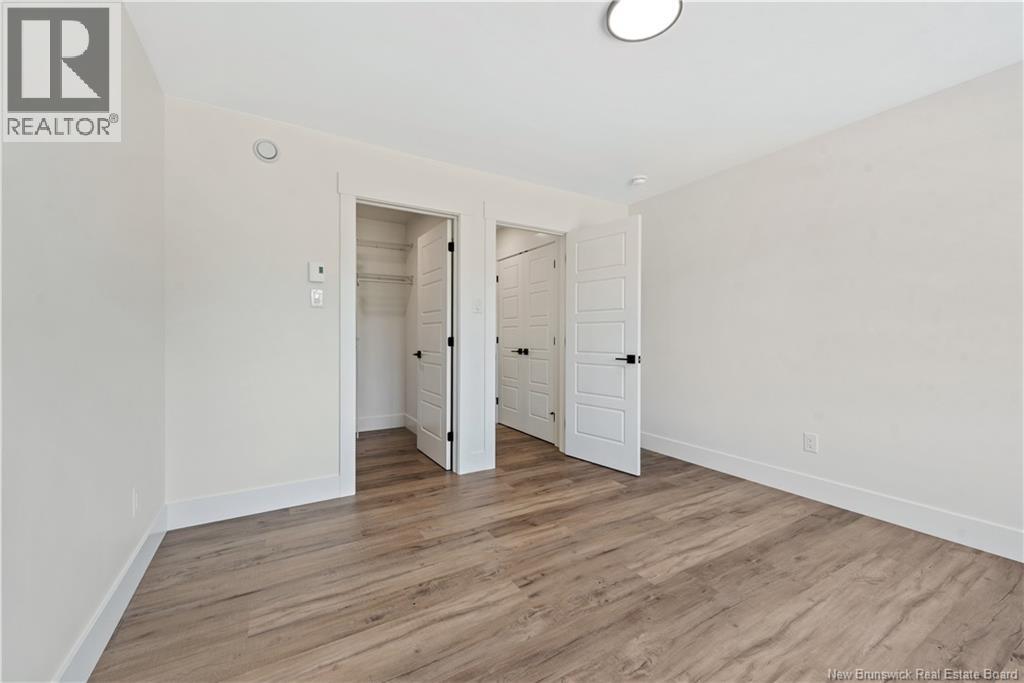 11 Denis Street - 20