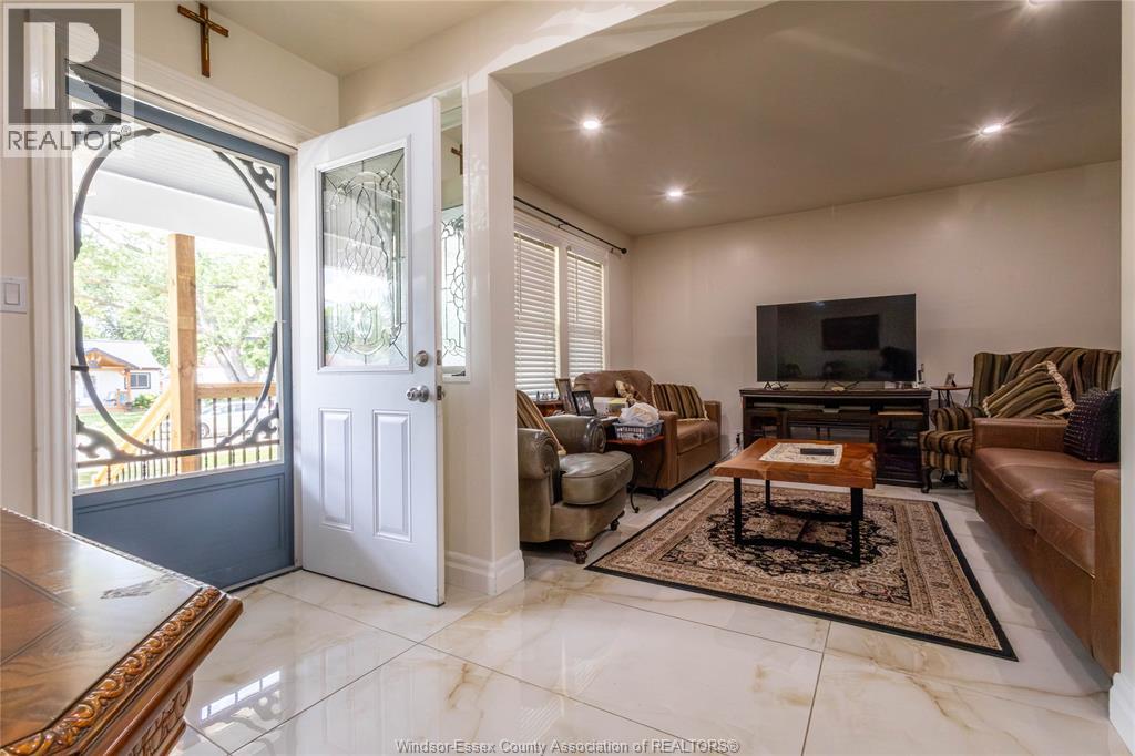 1840 BALFOUR BOULEVARD - 4