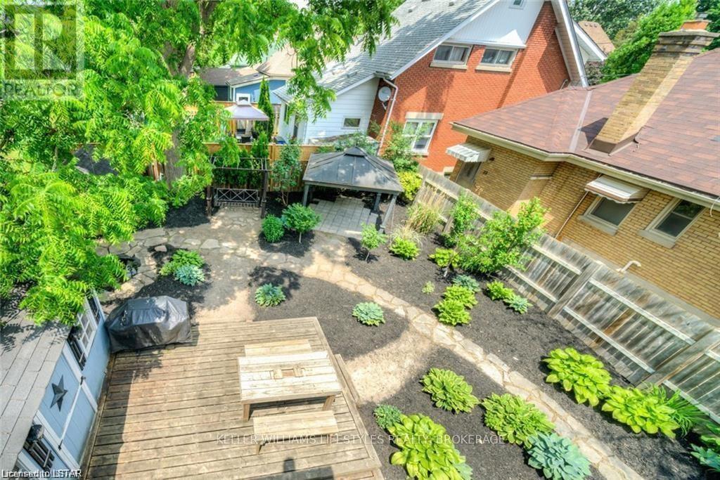 492 EMERY STREET E - 12
