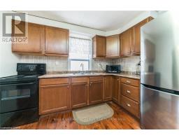Laundry room - 492 Emery Street E, London South, ON N6C2E8 Photo 7