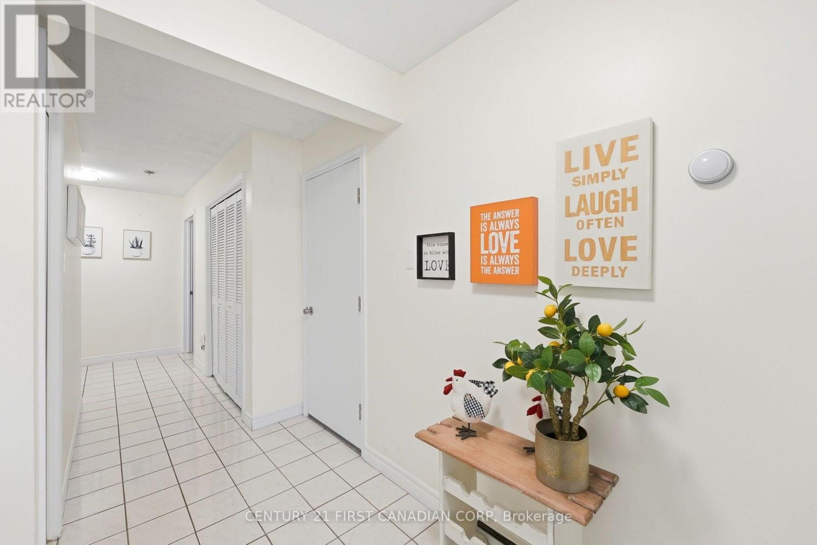 #10 1548 RICHMOND STREET - Image 3