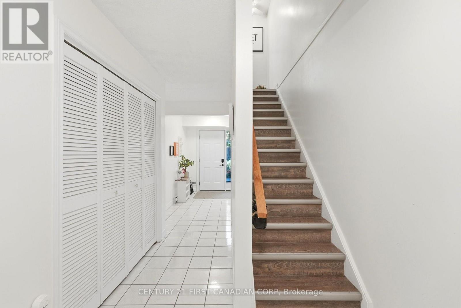 #10 1548 RICHMOND STREET - Image 4