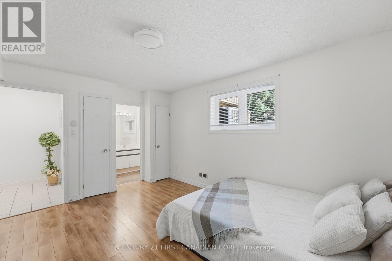 #10 1548 RICHMOND STREET - Image 5