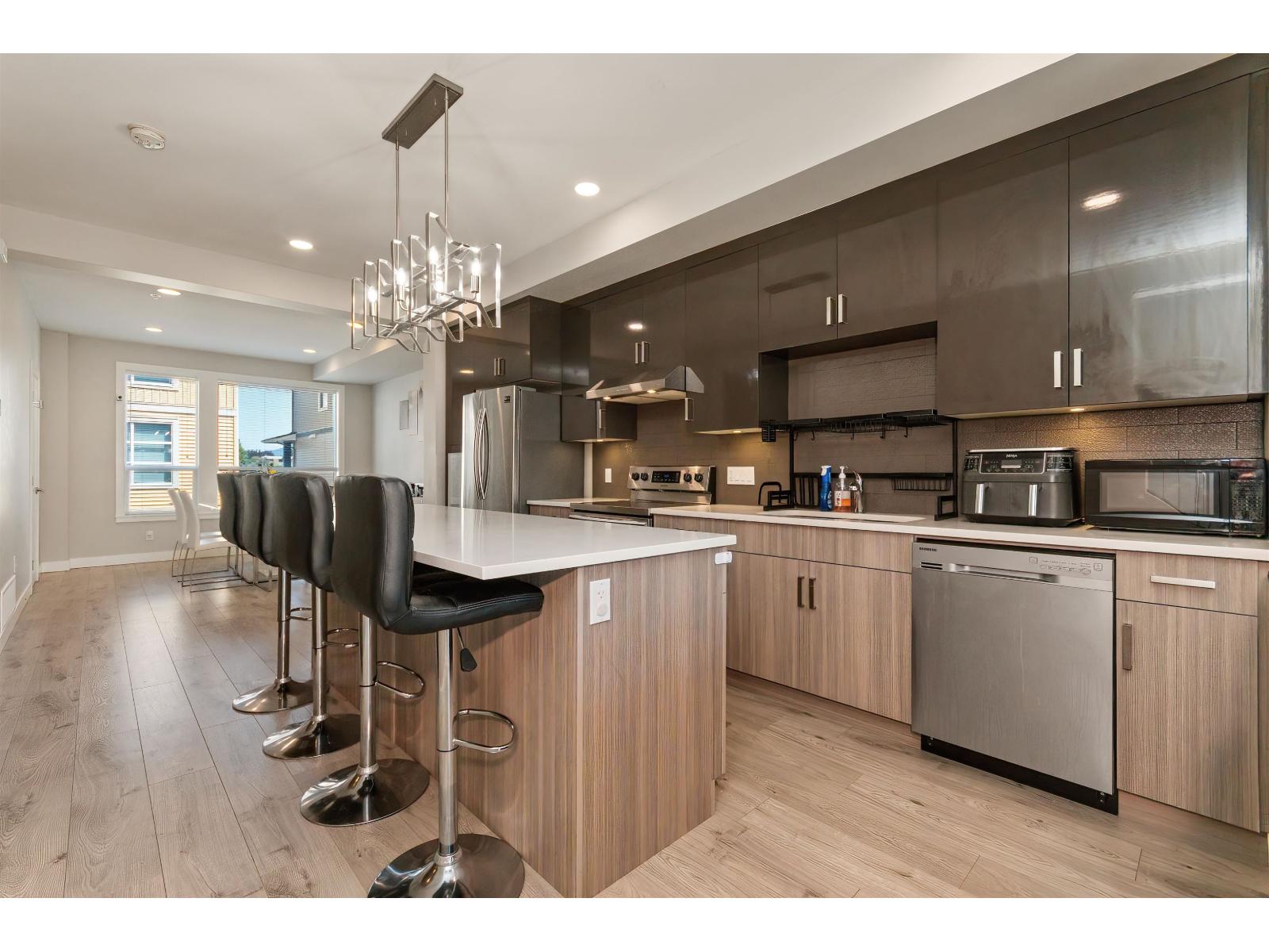4 Bed, 4 Bath Apartment for Sale in Chilliwack – 107 8413 MIDTOWN WAY, Chilliwack Proper South – MLS# R3151323 - Image 9