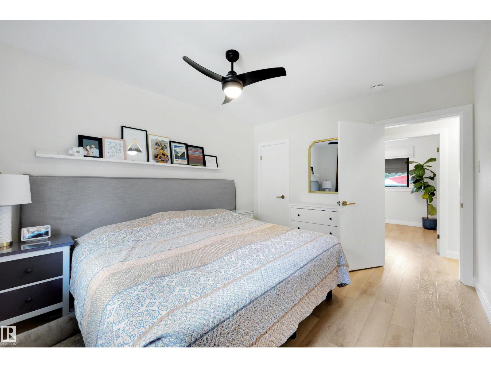 10732 129 ST NW - 16
