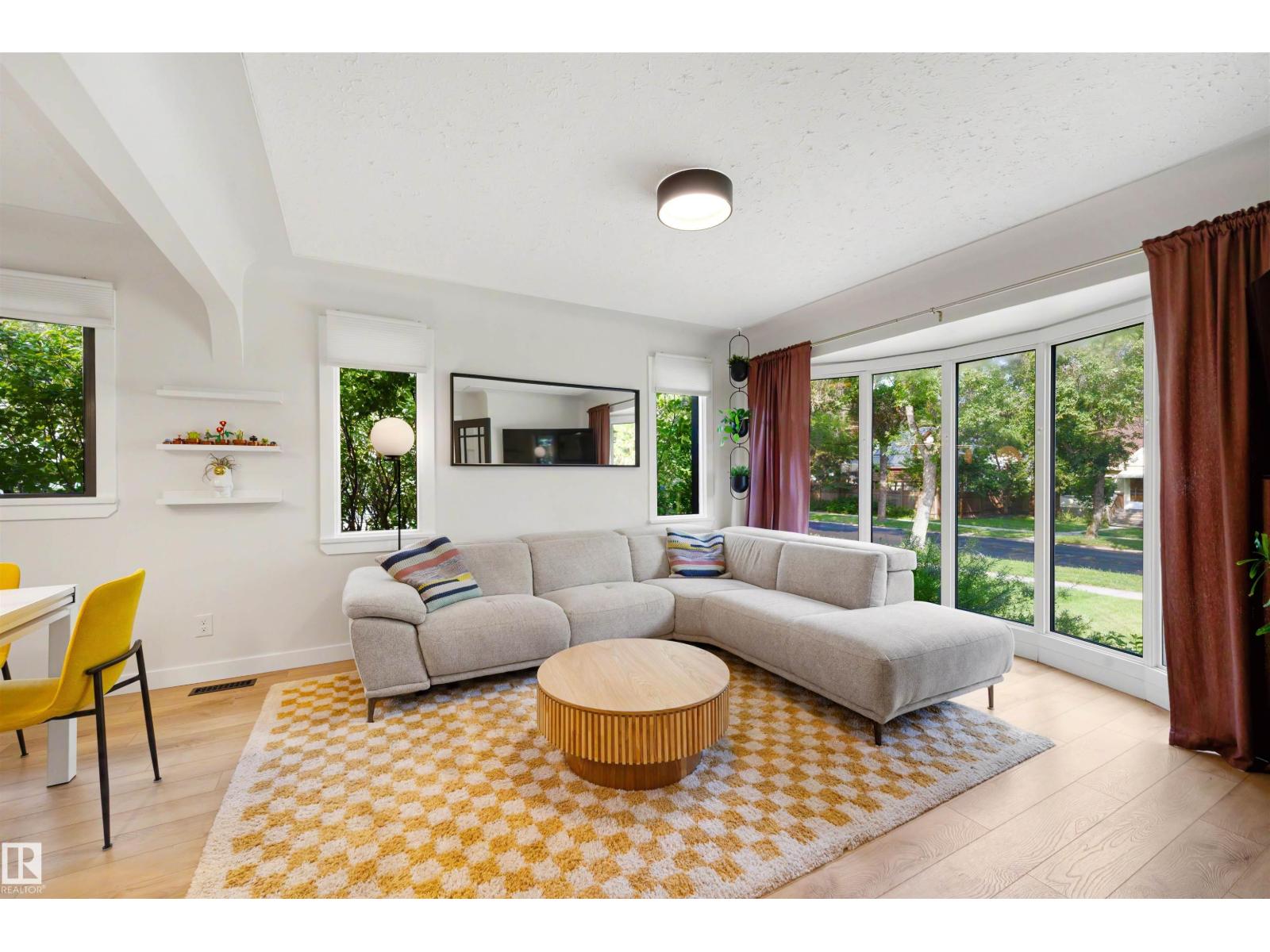10732 129 ST NW - Image 10