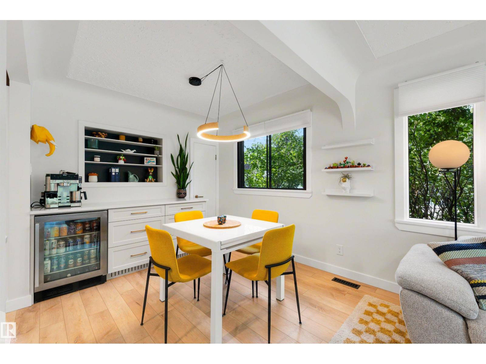 10732 129 ST NW - 8