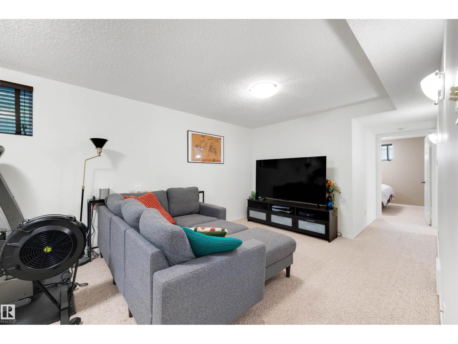 10732 129 ST NW - 21