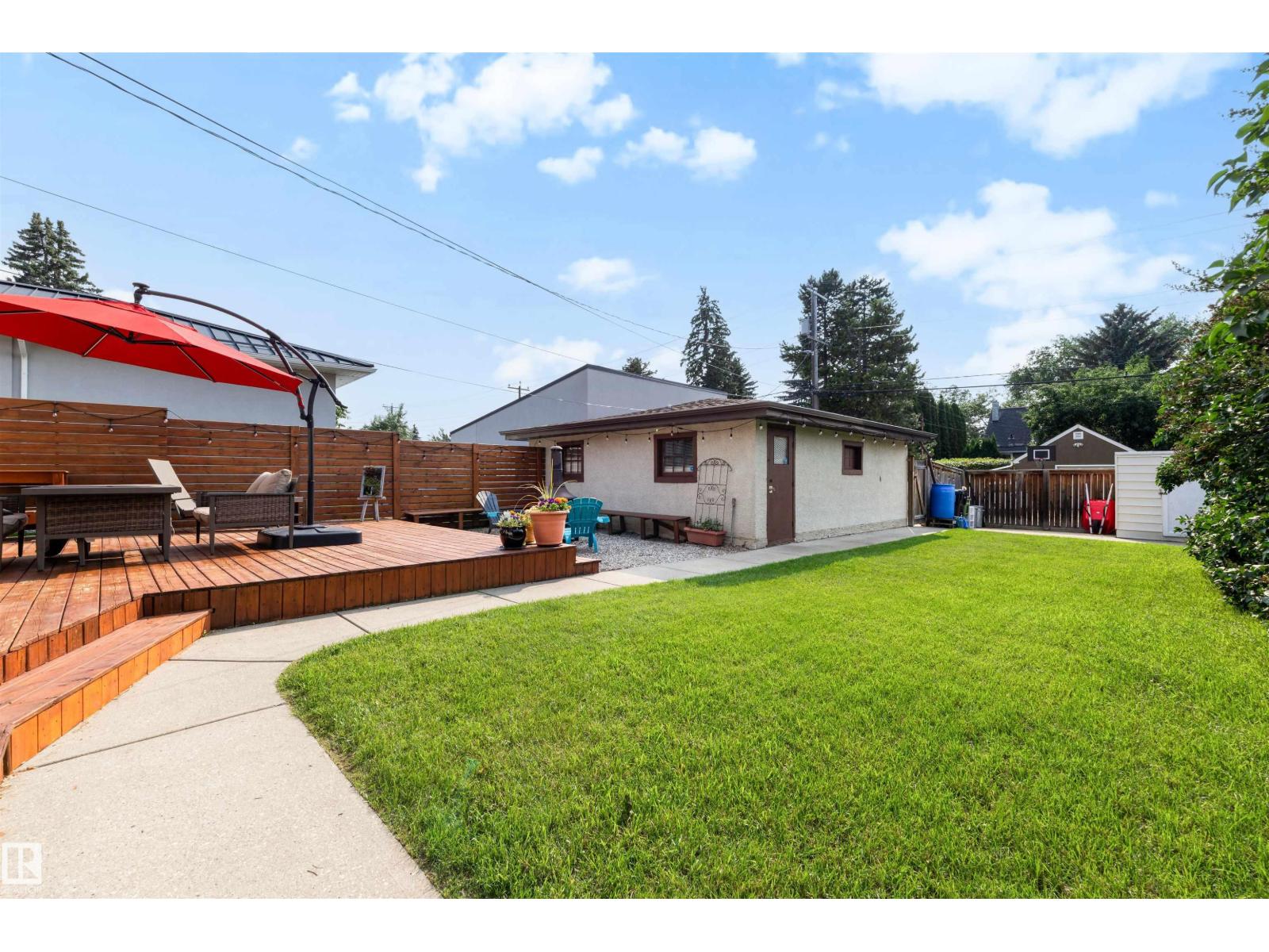 10732 129 ST NW - 33
