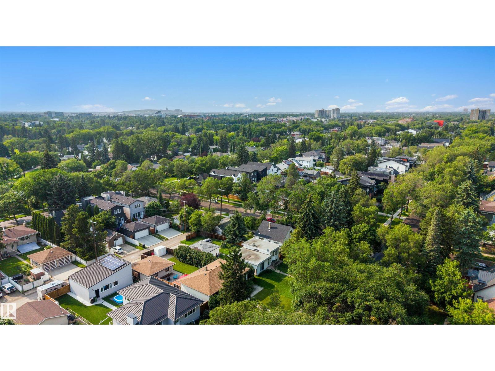 10732 129 ST NW - 38